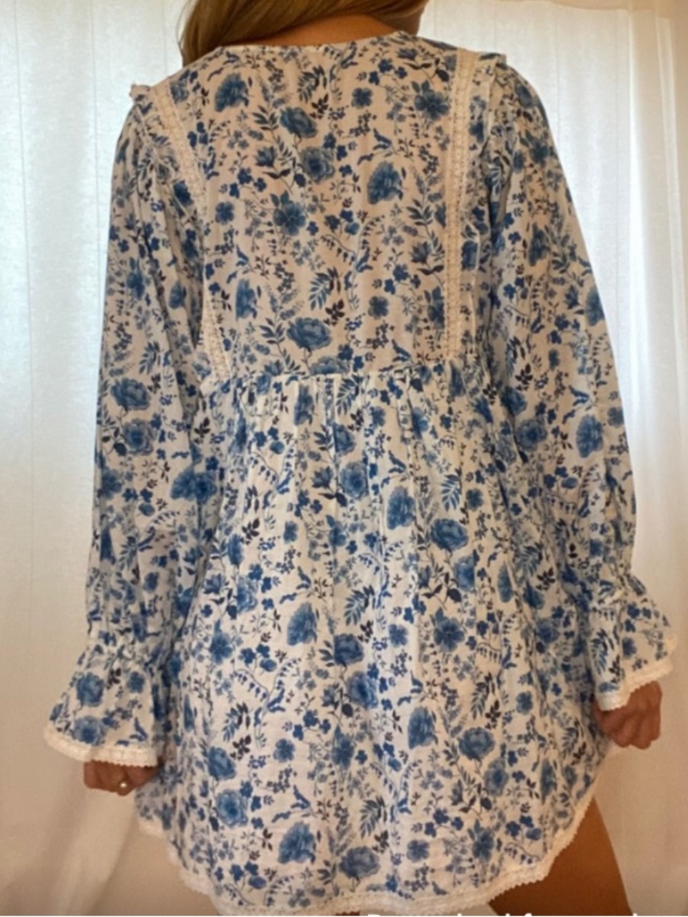 Maurie and Eve Blue Floral Summer Dress - Picture 2 of 6